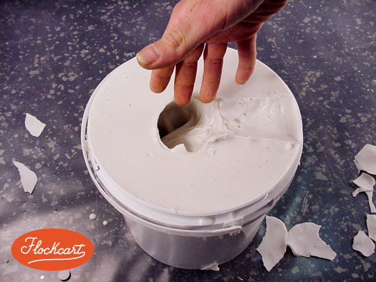 Copy Cream è gommoso ed elastico, potremo facilmente scalzare la mano dal negativo ottenuto 